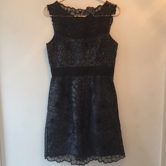 ADRIANNA PAPELL Dress - Picture 1 of 8